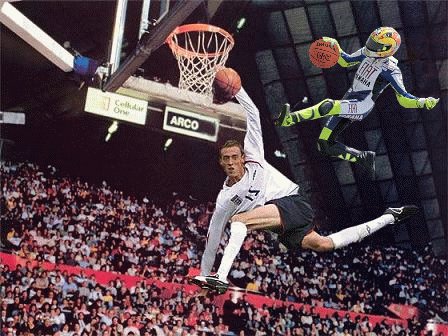 Valentino Rossi dunk au basket