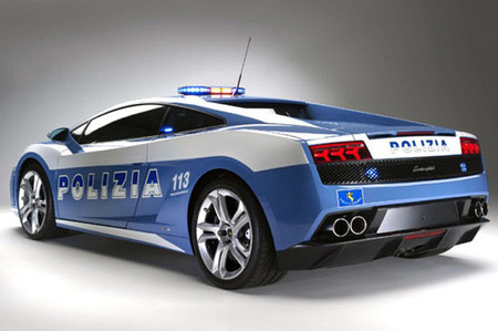 3/4 arrière gauche de la Lamborghni Gallardo LP560-4 de la police italienne