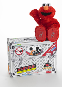 Coffret Elmo TMX vendu à ToyRus