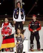 Le podium des 3 gagnants du championnat mondial de stunt 2009