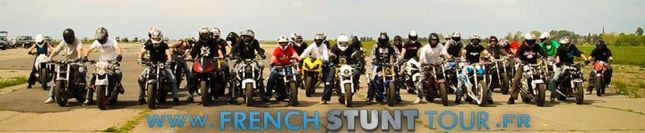 Tous les riders du French Stunt Tour alignés pour la photo
