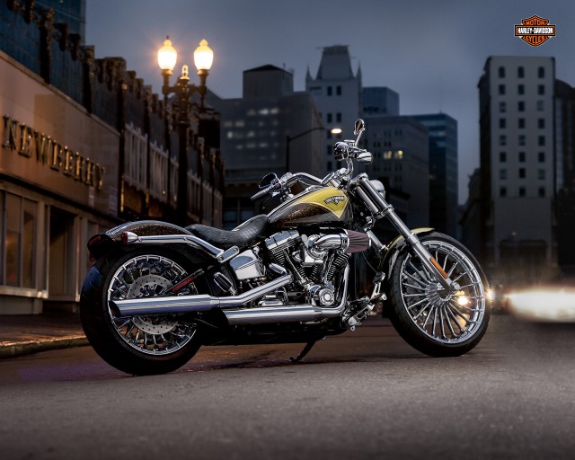 harley davidson cvo breakout 2013