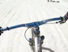 VTT sur neige : Mégavalanche de l’Alpes d’Huez 2012 megavalanche alpes d'huez 2012 onboard