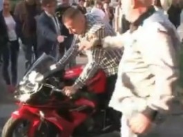 Un ivrogne en Honda CBR RR alcool moto burn accident