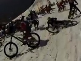 Mmegavalanche crash 2013