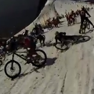 Mmegavalanche crash 2013