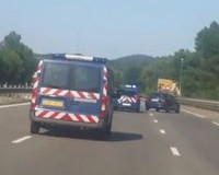 Automobiliste zigzague police