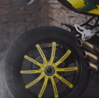 Thibaut NOGUES stunt en MV Agusta Brutale 800 mv agusta brutale 800 stunt burn tibaut nogues
