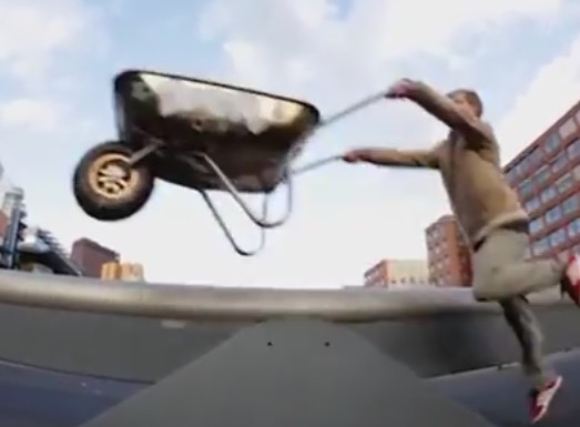 extreme brouette freeride stunt