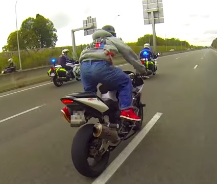 Moto stunt Paris police