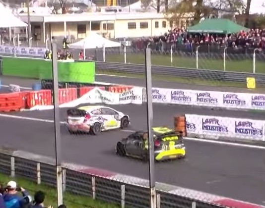 Valentino Rossi block pass