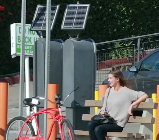 Prank with bike #2 : le vélo qui roule tout seul Vélo qui roule tout seul