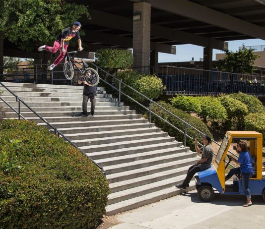 L’incroyable tailwhip du jeune Justin Gautreau L'incroyable tailwhip du jeune Justin Gautreau
