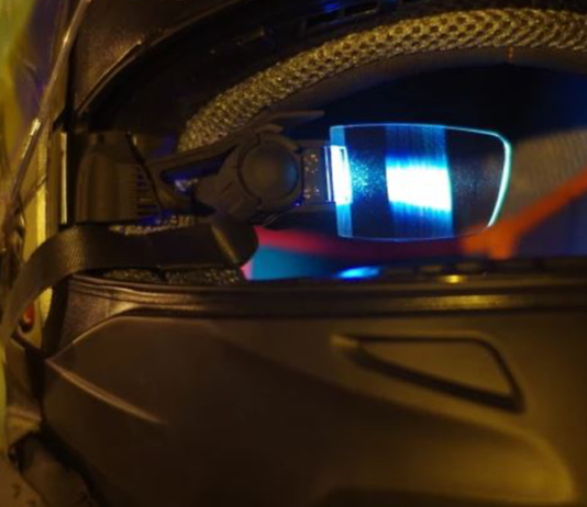 Les accessoires indispensables pour être connecté à moto smartlink moto connectée