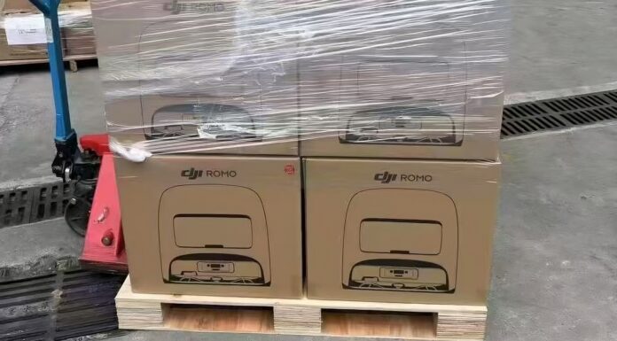 Unboxing DJI Romo