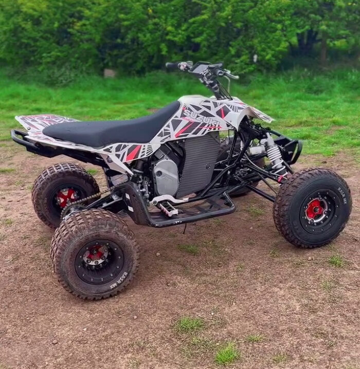 equad suzuki
