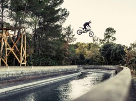 backflip moto électrique