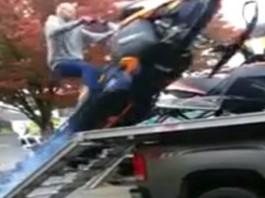 Comment charger une motoneige