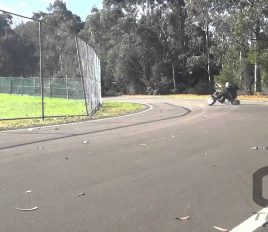 Drift en tricycle à moteur