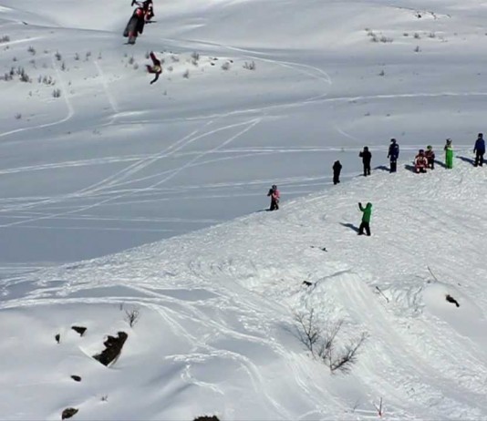 Ruff Riders 8 trailer : la motoneige à l’état pur