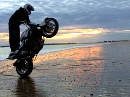 Stunt sur la plage