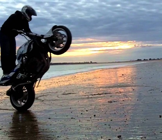Stunt sur la plage